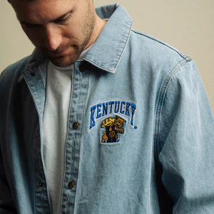Unrivaled Style, Timeless Collegiate Spirit